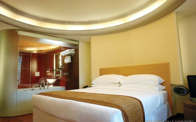Sahara Star