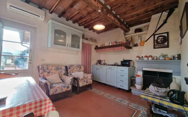Apartment in Orbicciano With Pool