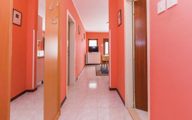 Awesome Home in Savudrija With Wifi and 2 Bedrooms