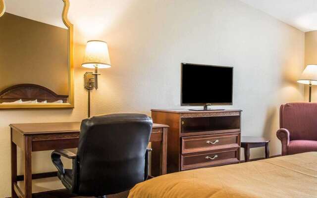 Quality Inn & Suites Middletown - Franklin