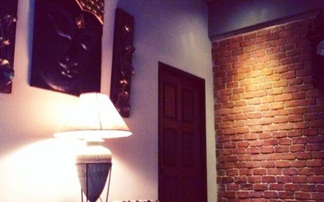 Mon Lodge & Yoga Donmuang
