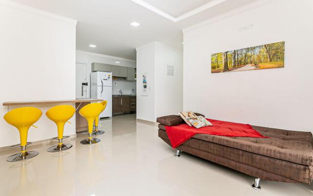 Apto Moderno c/ piscina - quadra mar - RMI201