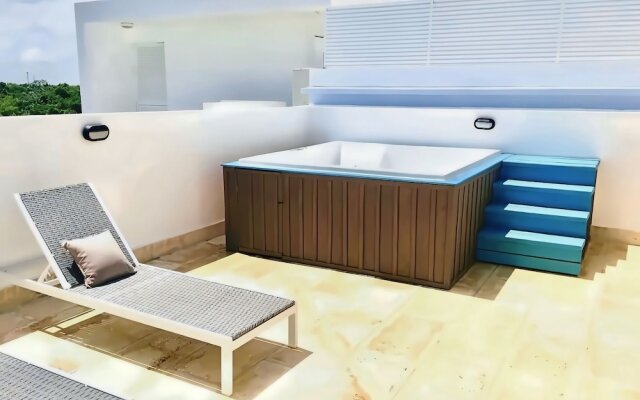 Luxury Penthouse 336 Cana Rock Condos 🎸- Golf View and Infinity Pool
