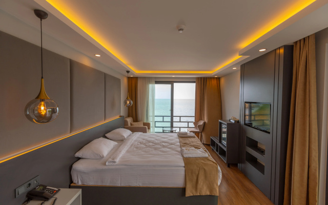 Santana Resort Hotel - Image 4