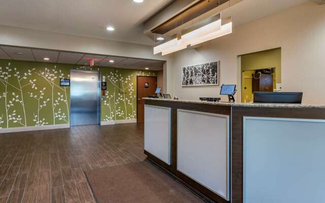 Sleep Inn & Suites