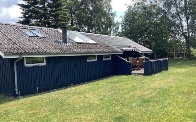 6 Person Holiday Home in Vaeggerlose