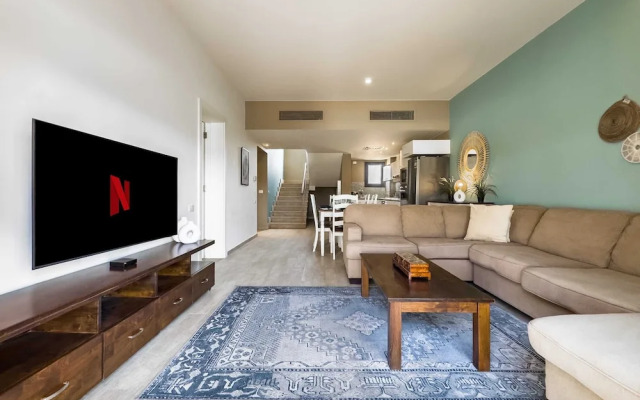 Xuru Stays I Sundown Symphony 4mbdr Villa @ Joubal El Gouna