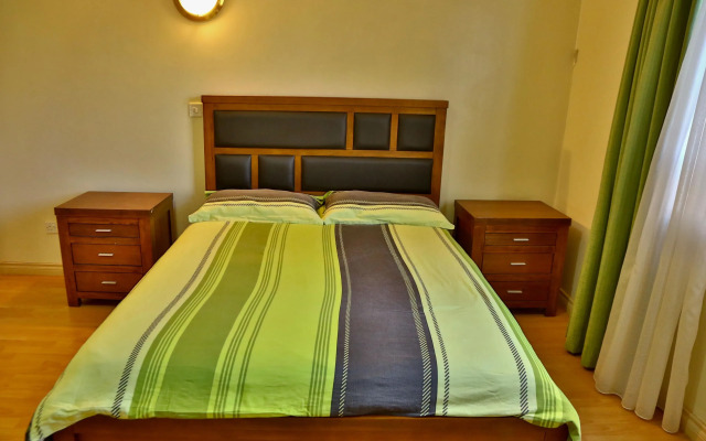 Pine Lush Residency
