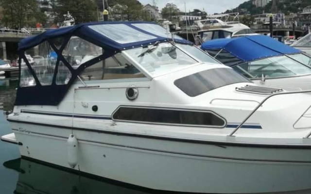 Bed on a Boat Holiday in the Heart of Torquay