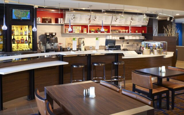 Courtyard by Marriott Detroit Dearborn