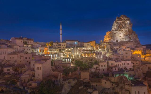 Elika Cave Suites Hotel &amp; SPA