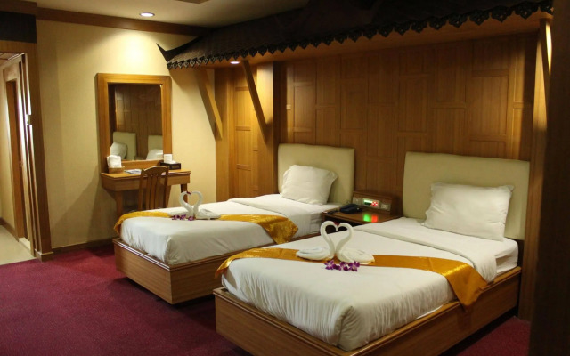 The Rich Hotel