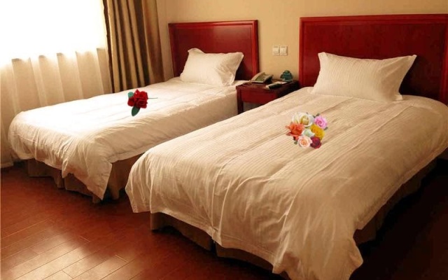 GreenTree Inn Shanghai Pudong Airport Huaxia East Road Express Hotel – Guest Rooms – Shanghai