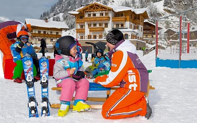 Familienhotel Oberkarteis