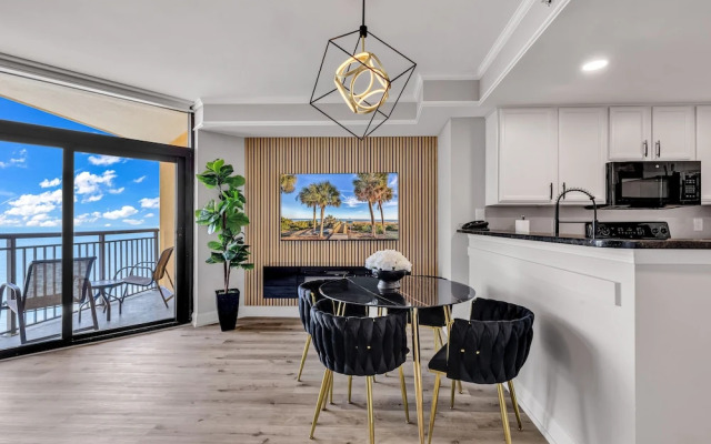 Beachfront Anderson Condos by Hosteeva