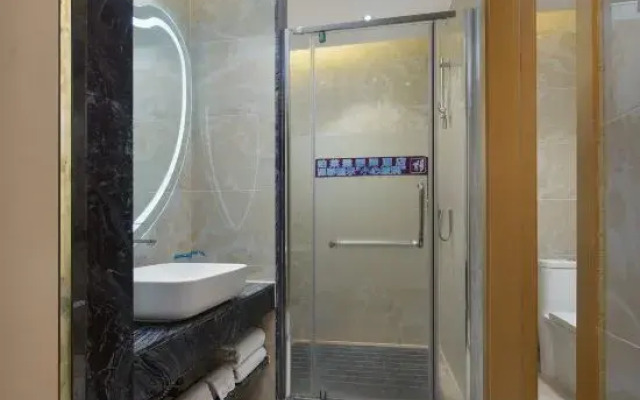 Bolaiya International Hotel (Foshan West Station Branch)