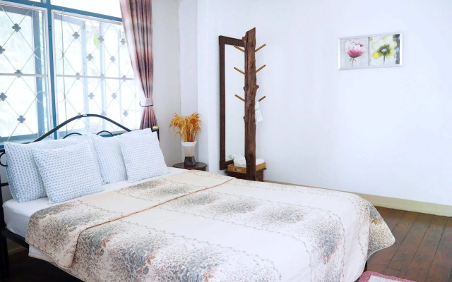 Stay With Me Guesthouse