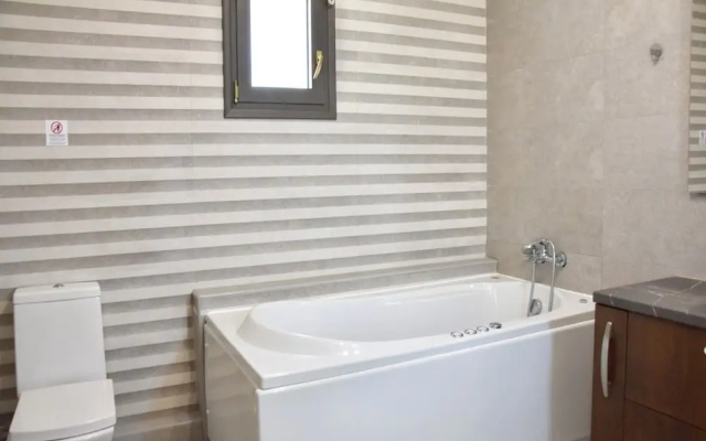 Luxury Rental Villa for 14 People