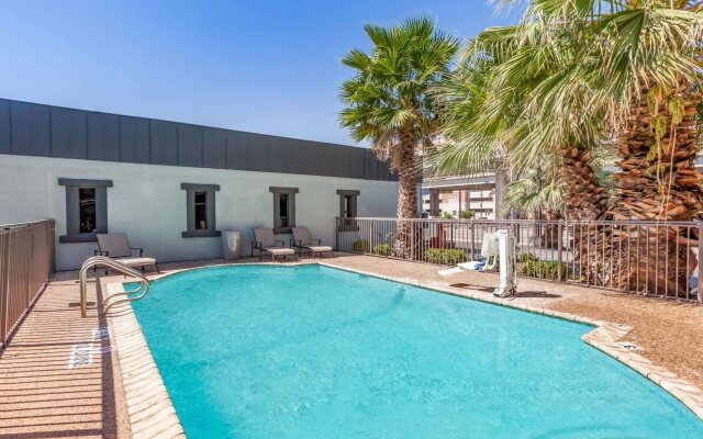Days Inn by Wyndham Austin/University/Downtown