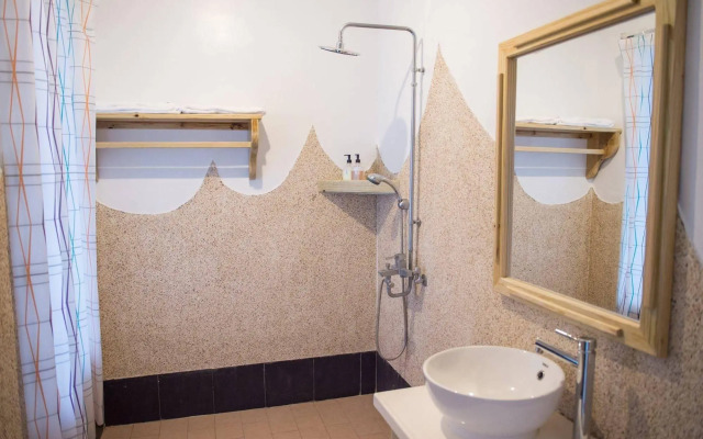 Country Lane Hostel