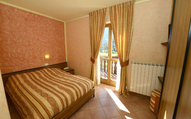 Hotel Veduta dell'Adamello