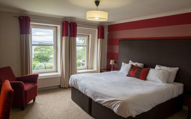 Rosslea Hall Hotel