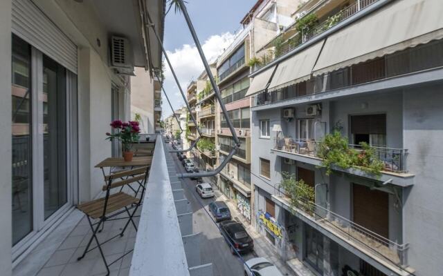 Cozy apartment in Exarcia district