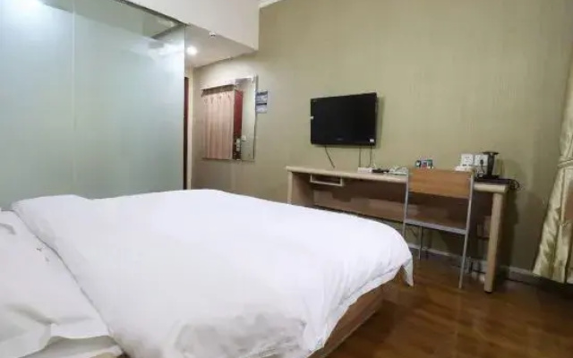 Karamay Clear Water Bay Business Hotel