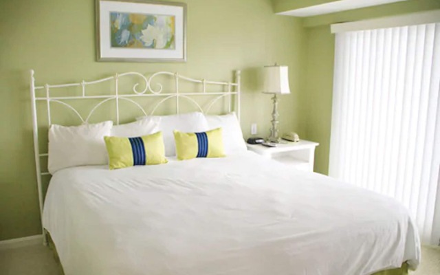 Surfside Hotel and Suites