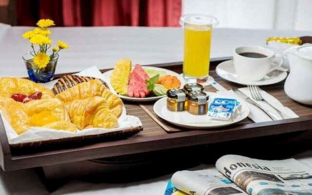 Blue Sky Hotel Petamburan