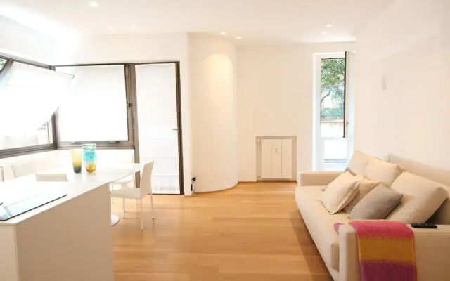 Lario Apartment