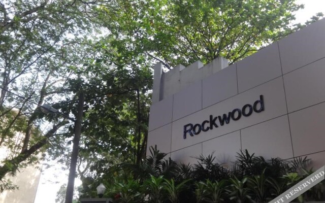 Rockwood Apartments