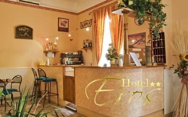Hotel Eros