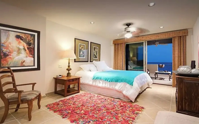 Condo Bella Sirena 805 C by Kivoya