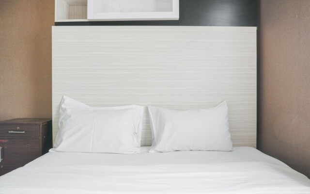 Simple And Cozy Living 2Br At Green Pramuka City Apartment