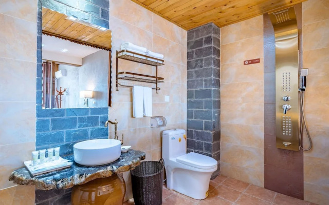 Floral Hotel Dali Shanhaiyiyu Lakeview