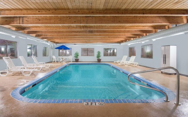 Baymont by Wyndham Boston Heights/Hudson