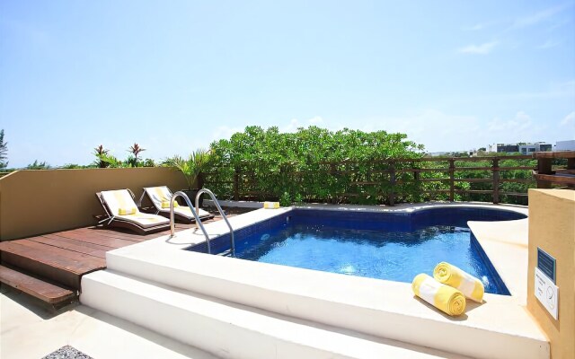 Pueblito Escondido by Playa Moments