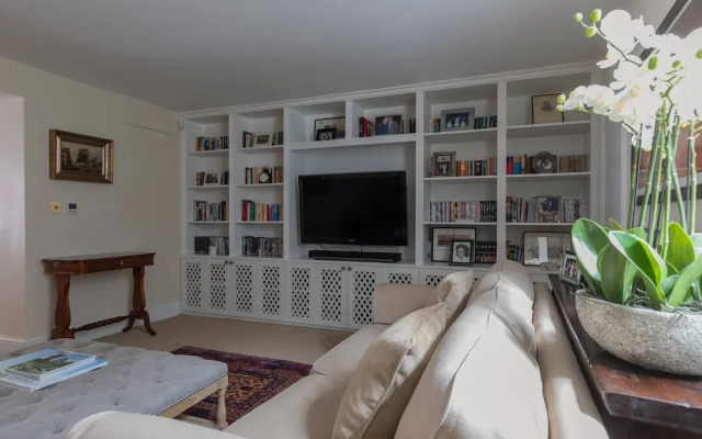 Portland Road X by Onefinestay