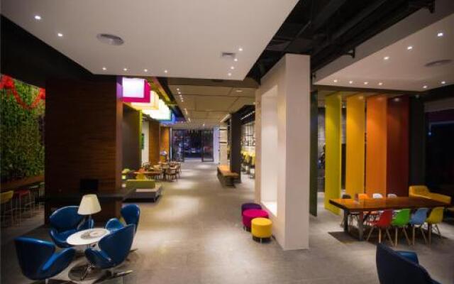 Amigo Hotel