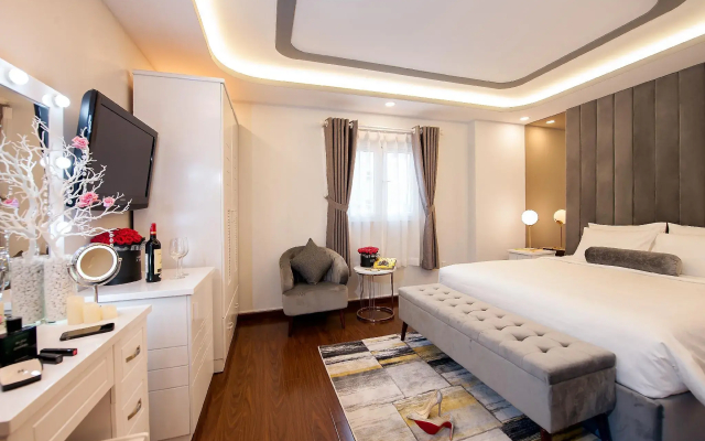 Adora Hotel