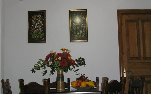 Stratos Villas