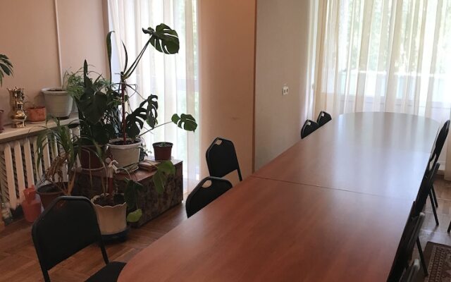 Hotel Znannya