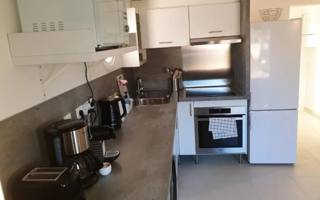 Maison d'une chambre avec terrasse et wifi a Argenteuil