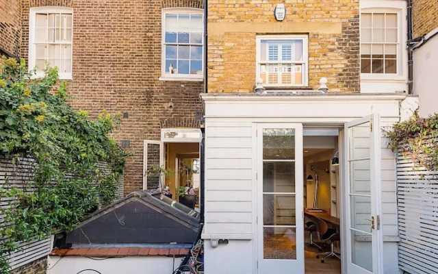 The Notting Hill Townhouse - by Out of Office Lifestyle