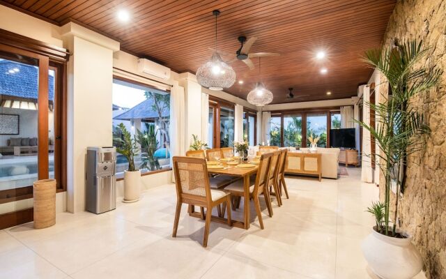 Canggu 400m Tobeach Escape 4br Designer Villa