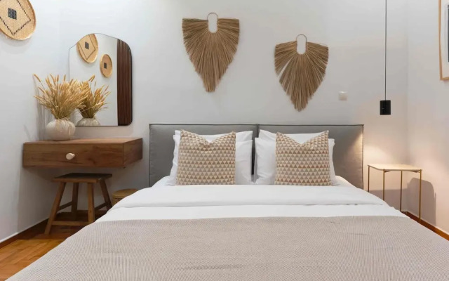 Phaedrus Living Kolonaki Maple Residence