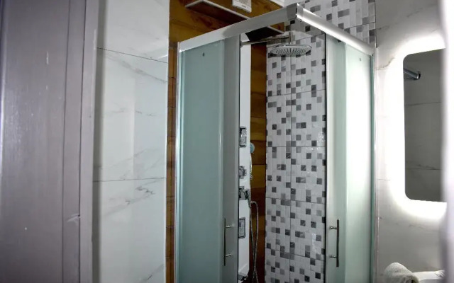 Polykratis Rooms