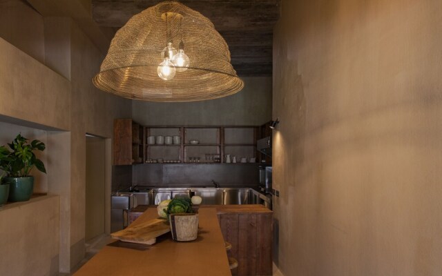 Azenhas do Mar Valley House