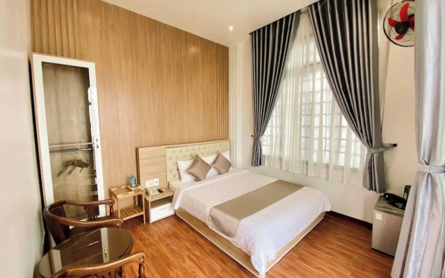Gaki Hotel